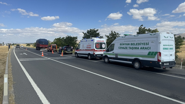 Kayseri'de trafik kazasında 2 kardeş yaşamını yitirdi - Resim: 2