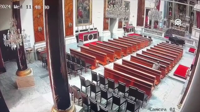 Beyoğlu'nda kiliseden haç çalan şüpheli tutuklandı, ifadesinde böyle dedi - Resim: 0