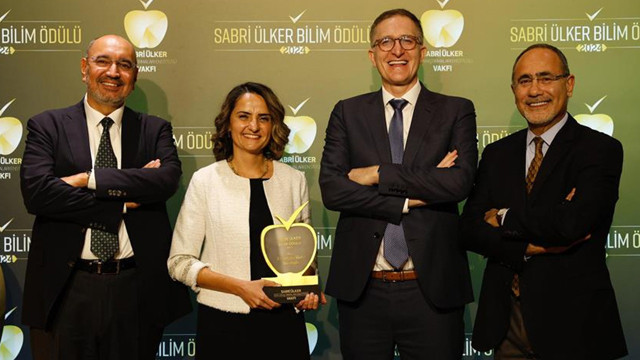 2024 Sabri Ülker Bilim Ödülü'nün sahibi Dr. Aydan Bulut Karslıoğlu oldu - Resim: 0