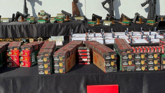 İstanbul merkezli tefecilik yapan suç örgütüne yönelik operasyonda 13 şüpheli yakalandı - Resim: 0