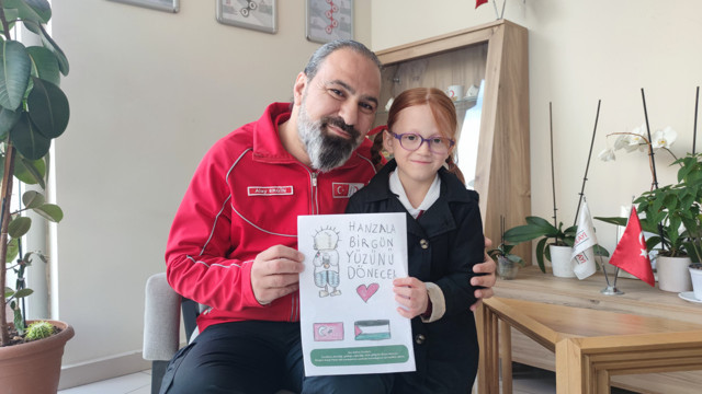 7 yaşındaki Aslıhan, sattığı dergilerle Gazzeliler için 40 bin lira topladı - Resim: 0