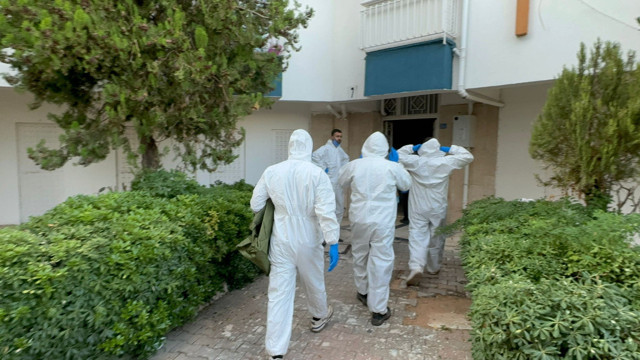 Antalya'da 3 kardeş apartman dairesinde ölü bulundu - Resim: 0