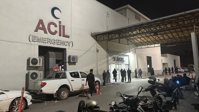 Hatay'da bir evde 4 ceset bulundu! Apartmandaki 21 kişi hastaneye kaldırıldı, valilikten açıklama - Resim: 0