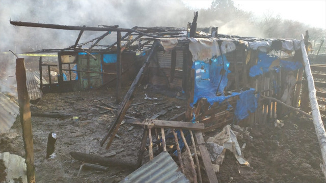 Konya'da yangın faciası! Karı-koca öldü, 7 büyükbaş hayvan telef oldu - Resim: 0