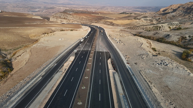 Kahta-Siverek arası 25 dakikaya düşecek! Bakan Uraloğlu: Yıllık 953 milyon lira tasarruf edeceğiz - Resim: 3