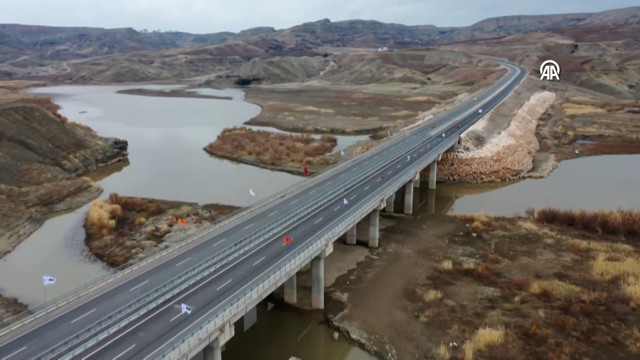 Kahta-Narince-Siverek yolu açıldı! Bakan Uraloğlu: Seyahat süresini 30 dakika kısaltıyoruz - Resim: 0