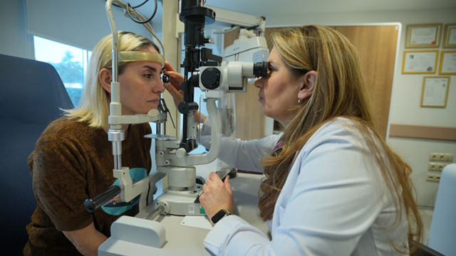 Geceleri geçmeyen baş ağrısı glokomun habercisi olabilir! - Resim: 0