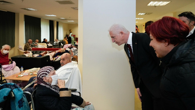 İstanbul'da huzurevinde çıkan yangına soruşturma! Vali Gül: 4 kişinin durumu ağır - Resim: 2