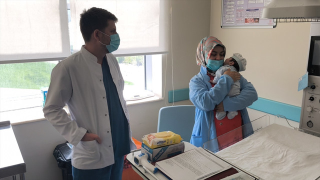 Eymen bebek dünyadaki 7. vaka oldu! Kütahya'da tıp literatürüne geçecek operasyon - Resim: 1