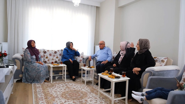 Temel çifti devlete güvendi, hayatları değişti! Tozkoparan Kentsel Dönüşüm Projesi'yle yeni evlerine kavuştular - Resim: 0