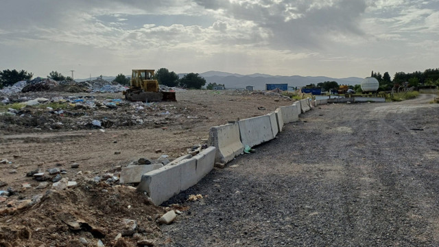 Açık alana atık döken belediyeye 1,8 milyon tl ceza - Resim: 0