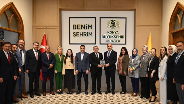 Konya'da Hüseyin Yayman'dan "Kültür ve sanatın anayasasını yapacağız" mesajı - Resim: 2