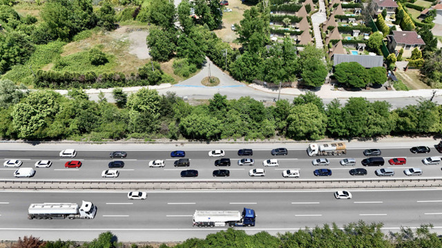 Tatilcilerin dönüş yolculuğu başladı! Anadolu Otoyolu'nda trafik yoğunluğu yaşanıyor - Resim: 0
