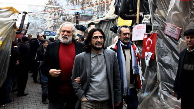 Nihat Genç evli mi eşi kimdir? Nihat Genç 'ben gidersem' deyip vasiyet etmiş - Resim: 1