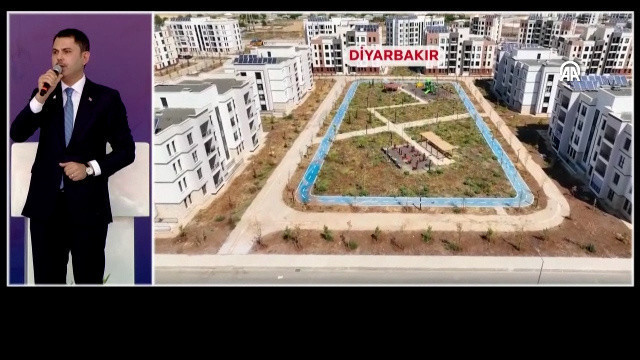 Bakan Kurum: Büyük afetten sadece canlarımızı değil, dayanışmayı, umudu ve kardeşliği de çıkardık - Resim: 2