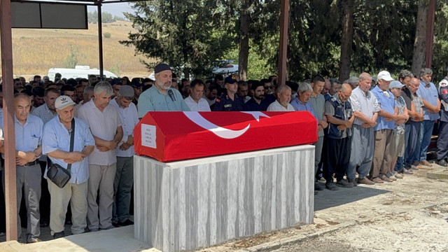 Adana'da nehirde boğulan uzman çavuşun cenazesi defnedildi - Resim: 0