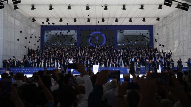 Medipol mezuniyetine İlber Ortaylı'nın sözleri damga vurdu - Resim: 0