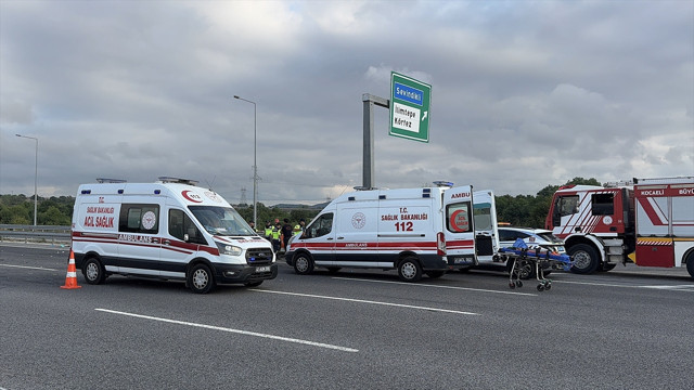 Kuzey Marmara Otoyolu'nda otomobil takla attı! Anne öldü, eşi ve 3 çocuğu yaralı - Resim: 1