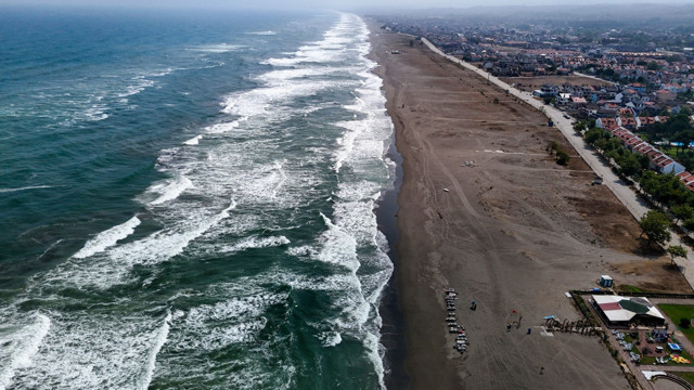 Trabzon'da denize girme yasağı bugün de sürüyor... - Resim: 0