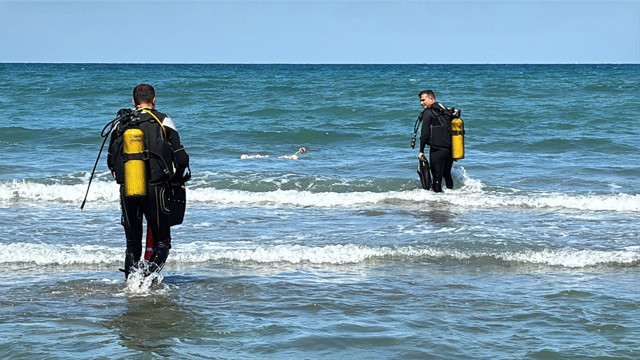 Çorum'dan geldiler! Arkadaşların deniz keyfi çok feci bitti - Resim: 0