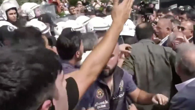 Gürsel Tekin CHP İstanbul İl Binası'na girebildi mi olaylar çıktı son durum - Resim: 0