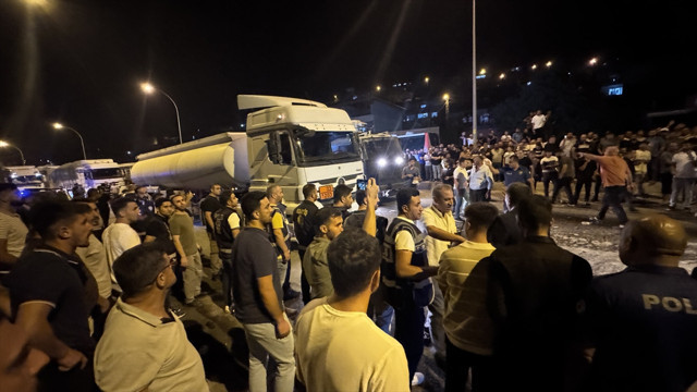 Mahalleyi ayağa kaldıran kaza! Vali gelip ikna etti - Resim: 0