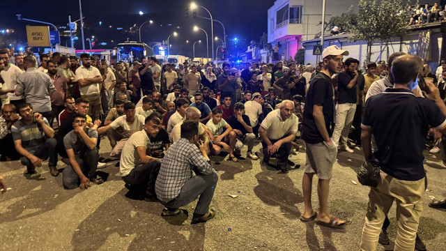 Mahalleyi ayağa kaldıran kaza! Vali gelip ikna etti - Resim: 2