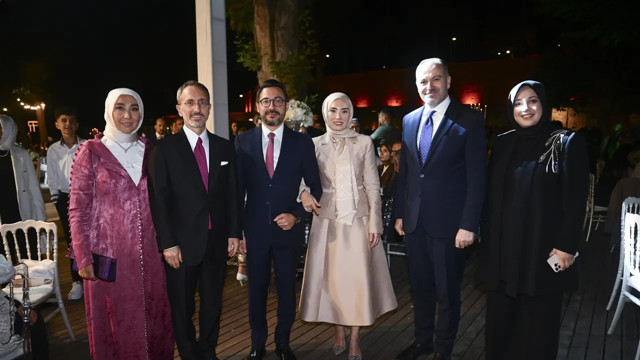 Fahrettin Altun'un oğlu evlendi! Eski bakanın sözleri düğünde gündem oldu - Resim: 0