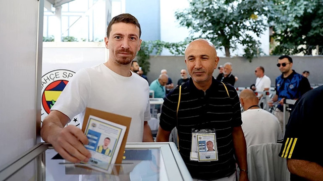 Sadettin Saran'dan Mert Hakan ve İrfan Can Eğribayat açıklaması - Resim: 0