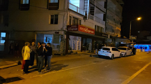 Balıkesir'de peş peşe depremler panik yarattı! Prof. Dr. Ahmet Ercan: TOKİ konutlarına taşının! - Resim: 0