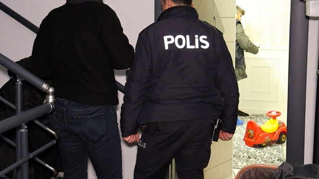 Genç anne ile 1 yaşındaki oğlu ölü bulundu! Bebeği üşümesin diye açmış - Resim: 0