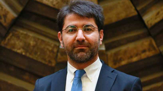 Merkez Bankası eski başkan yardımcısı tutuklandı! 200 liranın üstünde imzası var - Resim: 0