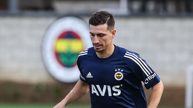 Mert Hakan Yandaş'ın oynattığı kuponlar çıktı! Sarı kart bahsi 90+8’de tuttu - Resim: 0