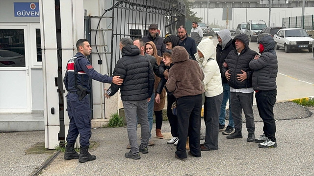 Antalya'da 10 kişinin öldüğü otobüs kazasında '4 gün' detayı! Aileler adli tıp önünde fenalık geçirdi - Resim: 1