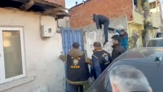 Bursa'da 1 yaşında kaybolan çocuk 7 yıl sonra çöp evde bulundu annesi babası meğer... - Resim: 3