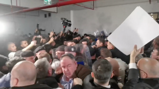 Bursa Büyükşehir başkanlığı AK Parti'ye geçti! İşte belediye meclisi oylama sonuçları - Resim: 1