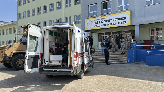 Şanlıurfa'da lisede silahlı saldırı! Rastgele ateş açtı ardından intihar etti, yaralılar var - Resim: 3