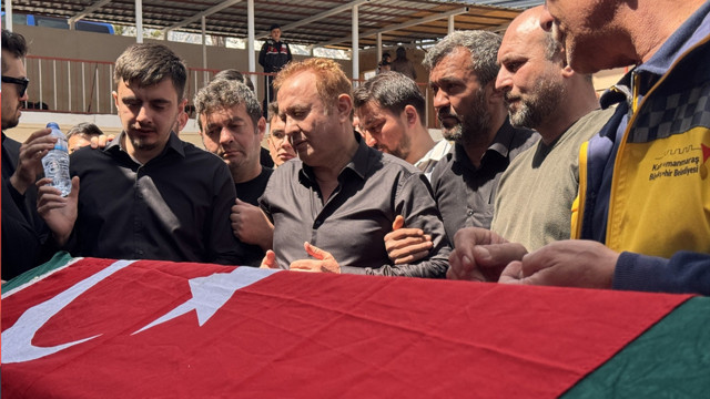 Öğrencilerine kalkan olan Ayla Öğretmen'in eşinden kötü haber! - Resim: 1