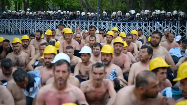 Açlık grevindeki madencilere gazlı müdahale! Erkan Baş'ın suratına da sıkıldı - Resim: 0