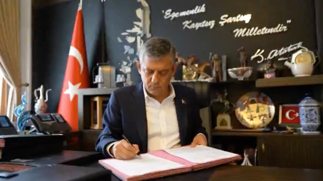 özgür özel istifa