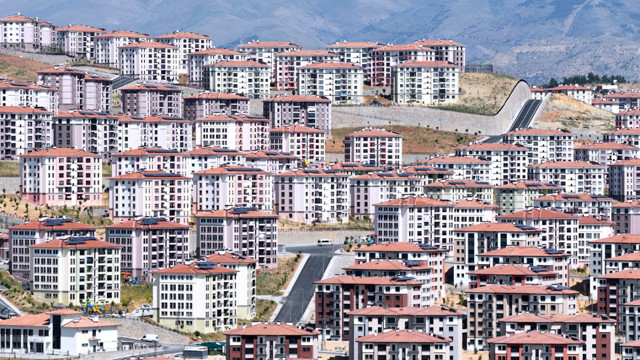 Bakan Kurum, İlk Evim Projesi ile evlerine kavuşan çiftin görüntülerini paylaştı - Resim: 3