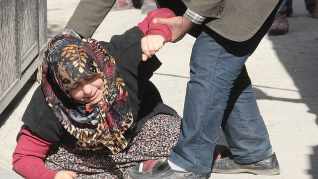 Eşini ve iki çocuğunu öldürüp intihar etti - Resim: 4