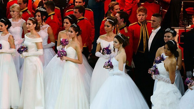 Rus kızları İngiltere'de görücüye çıktı - Resim: 1