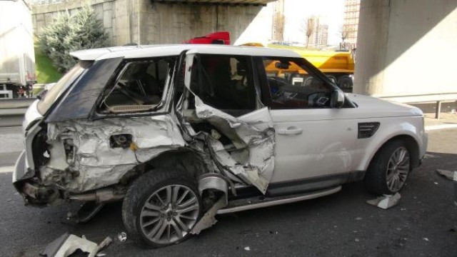 TEM'de trafik durdu 8 araç birbirine girdi! - Resim: 2