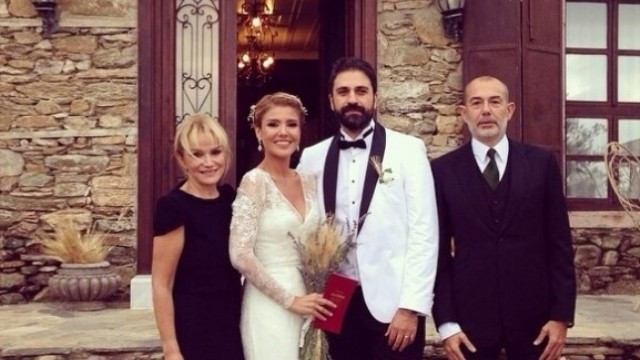 Gülben Ergen boşanır boşanmaz onu kaldırdı! - Resim: 4