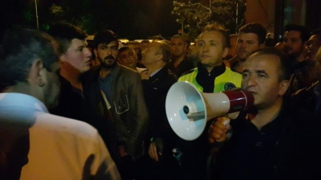 Gece yarısı halk ayaklandı! O iddia ilçeyi fena karıştırdı - Resim: 4