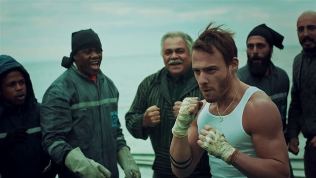 Bu Şehir Arkandan Gelecek oyuncuları kim? - Resim: 2