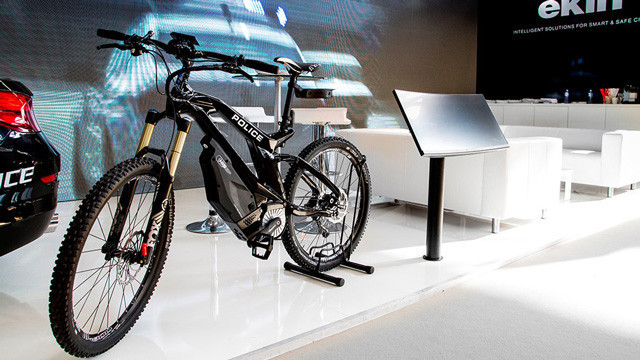 Dünyanın ilk akıllı polis bisikleti özelliklerini duyunca şoke olacaksınız! - Resim: 4