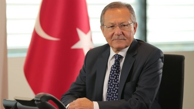 Ahmet Hakan'dan ilginç yazı! Gül Arınç ve Davutoğlu... - Resim: 4