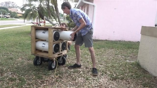 Karpuza 10 bin volt elektrik verdi inanılmaz deney - Resim: 1